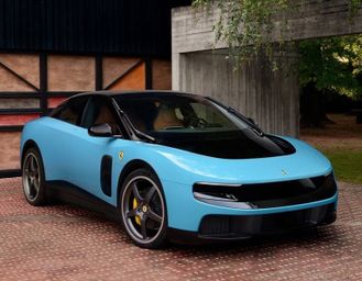 Ecco Ferrari Luce, diversa da tutte le altre "rosse" e non perché è elettrica